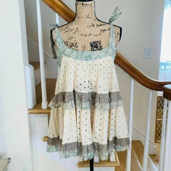 Anthropologie Forever That Girl Effie Eyelet Top - Picture 1 of 12